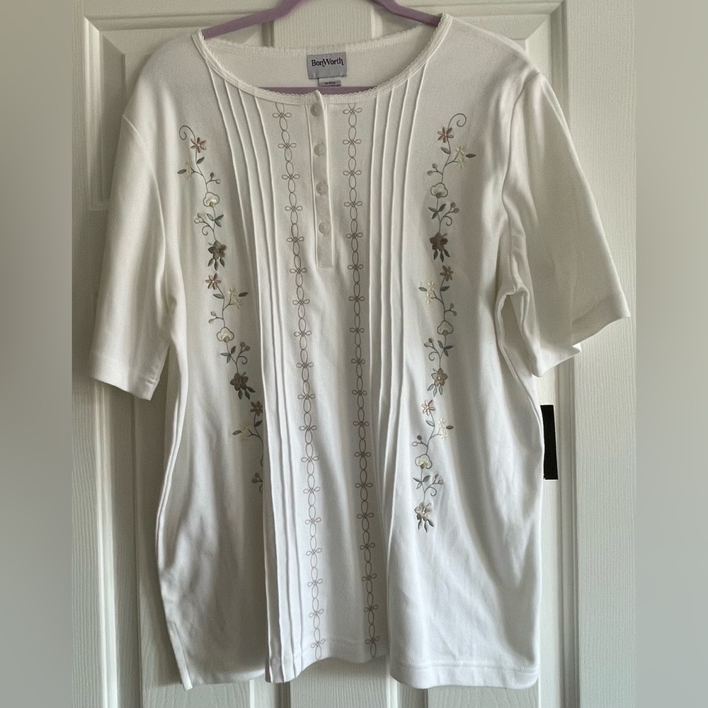 NWT Vintage Bon Worth Grandma Core Floral Embroidered Tee Shirt Top Size M